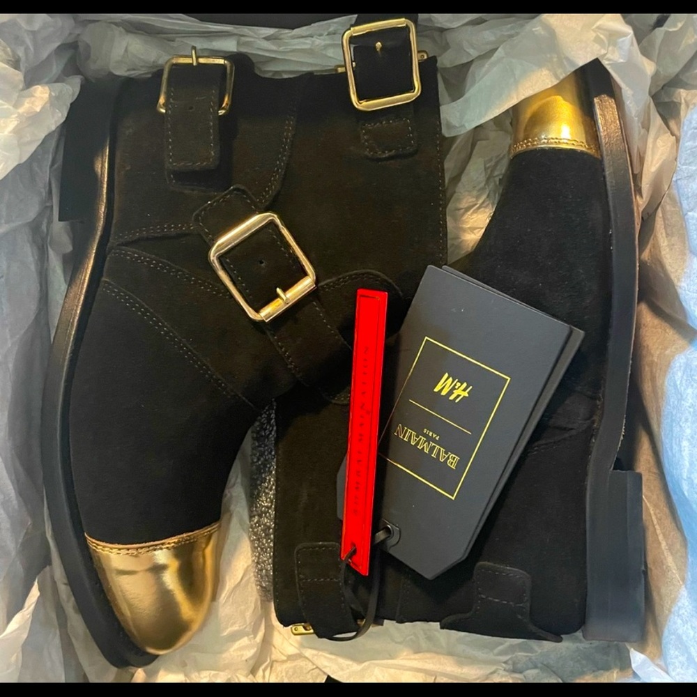 NWT💞BALMAIN X H&M Suede Gold Ankle Boots Size 5.5